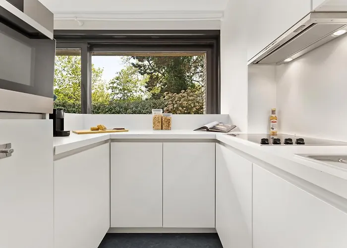 Sasea - Ground Floor With Garden 아파트 *